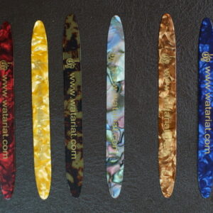 ريشة وتريات بسماكات مختلفة