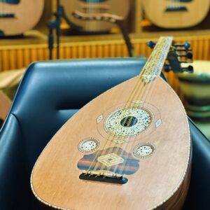 وتريات 26 عود طراز شامي فاخر + شهادة الضمان الذهبي + دورات تعليم وتنمية مهارات العزف لجميع المستويات مجانا